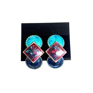 Vtg.Pretty Swirly Acrylic Geometric Post Earrings